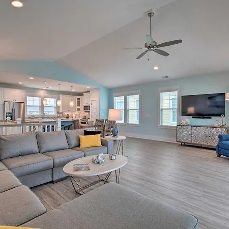 Luxury Townhouse With Ocean Views - Walk To Ocean! Villa